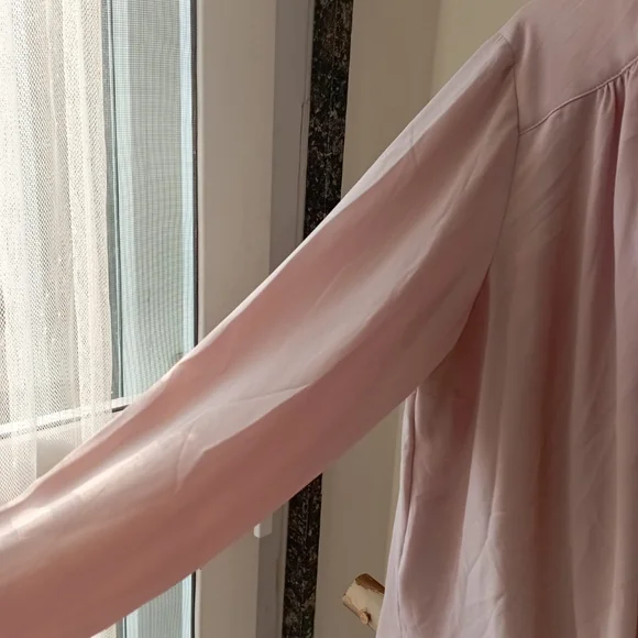 BCBG MaxAzria Blush Pink Top - Picture 6 of 15